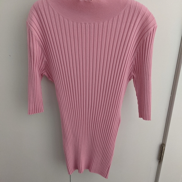 Diane Von Furstenburg pink t-shirt blouse - Picture 9 of 10